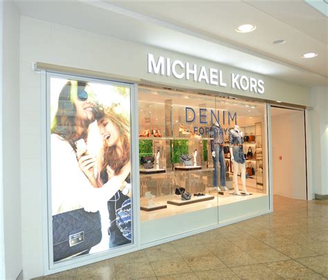 michael kors meadowhall opening times.